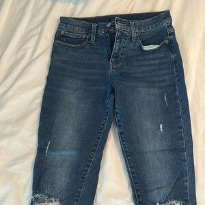EUC lucky brand skinny jeans with stretch